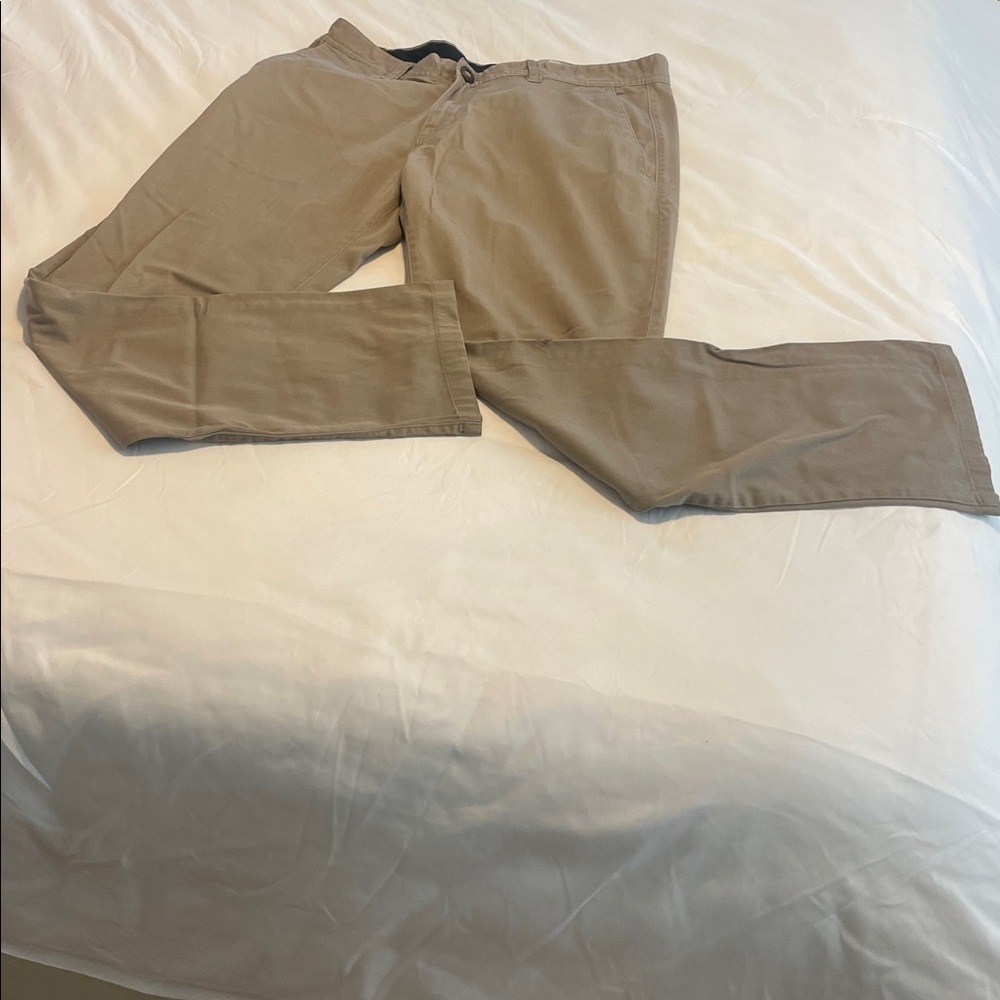 Volcom Men's Khaki Chinos - Picture 4 of 6